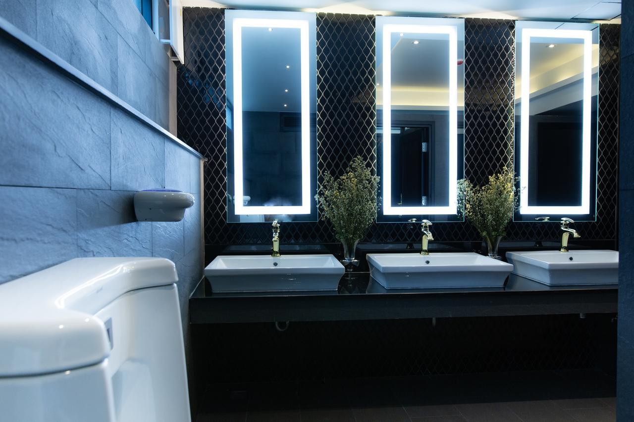 Holatel Hotel Phitsanulok Luaran gambar